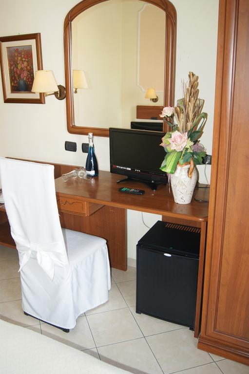 Hotel Elio Marigliano Εξωτερικό φωτογραφία